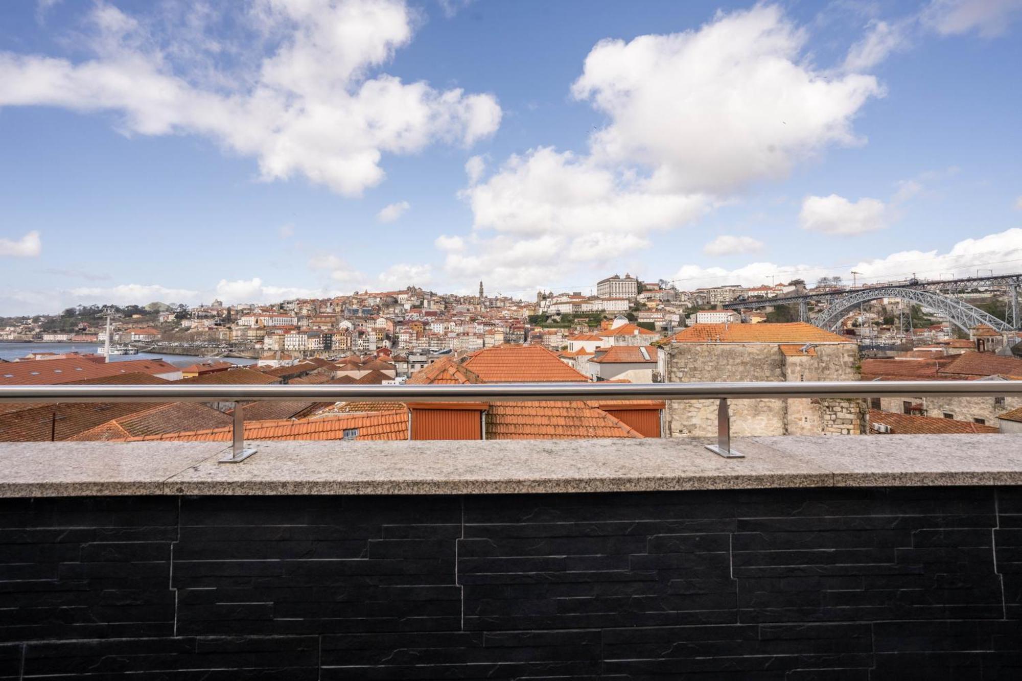 Reis De Gaia Apartment บีลาโนวาเดกายา ภายนอก รูปภาพ
